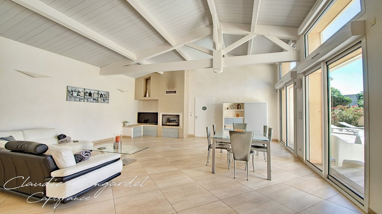 Ma-Cabane - Vente Divers DOMPIERRE SUR MER, 152 m²