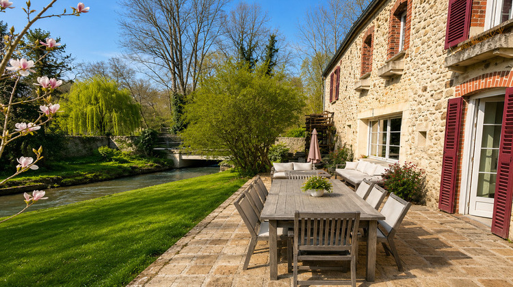 Ma-Cabane - Vente Divers DORMELLES, 242 m²