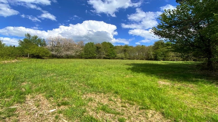 Ma-Cabane - Vente Divers DUSSAC, 15743 m²