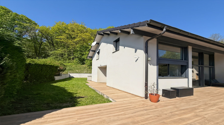 Ma-Cabane - Vente Divers ECHENEVEX, 135 m²