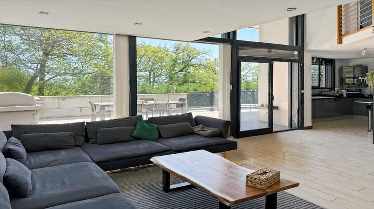 Ma-Cabane - Vente Divers ECHENEVEX, 135 m²
