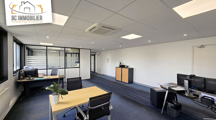 Ma-Cabane - Vente Divers Ferney-Voltaire, 71 m²