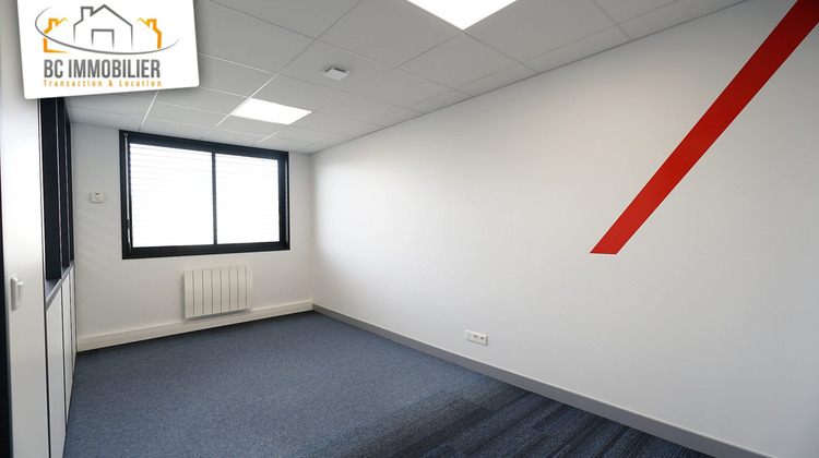 Ma-Cabane - Vente Divers Ferney-Voltaire, 71 m²