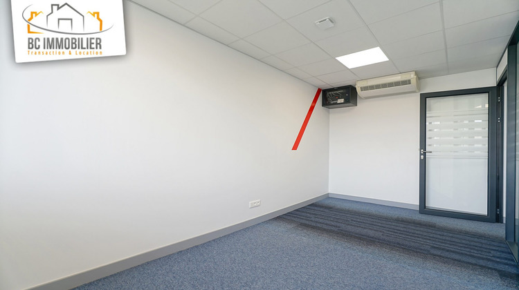 Ma-Cabane - Vente Divers Ferney-Voltaire, 71 m²