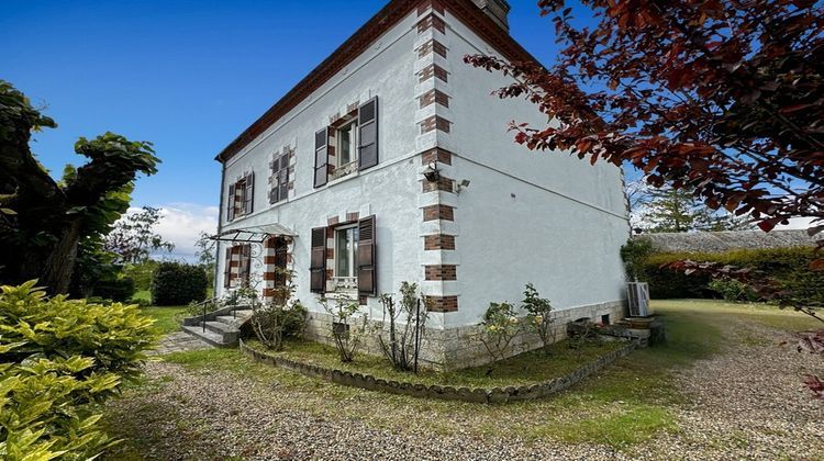 Ma-Cabane - Vente Divers FONTAINEBLEAU, 192 m²