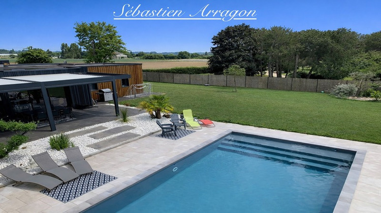 Ma-Cabane - Vente Divers GRANGES SUR LOT, 212 m²