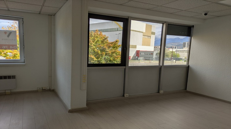 Ma-Cabane - Vente Divers GRENOBLE, 245 m²