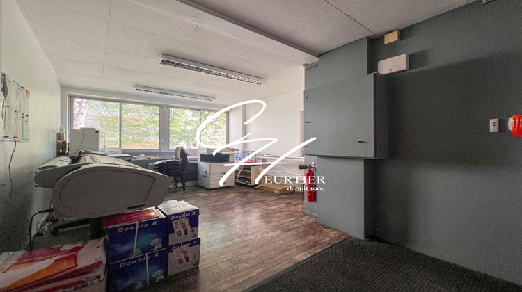 Ma-Cabane - Vente Divers Grenoble, 214 m²