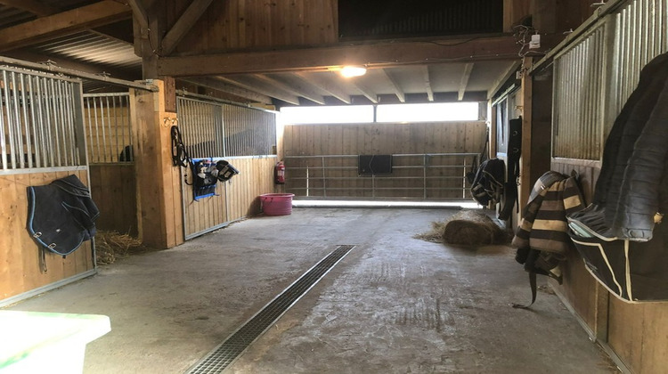 Ma-Cabane - Vente Divers HAUTERIVE, 130 m²