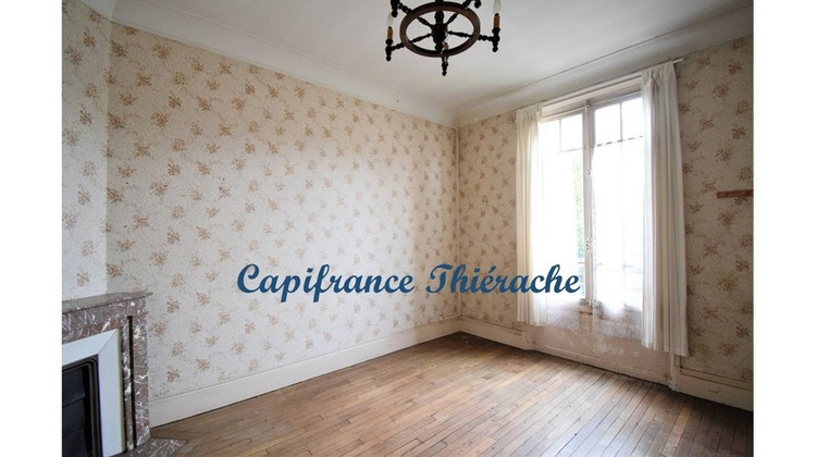 Ma-Cabane - Vente Divers HIRSON, 195 m²