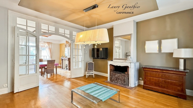 Ma-Cabane - Vente Divers HOUPLINES, 175 m²