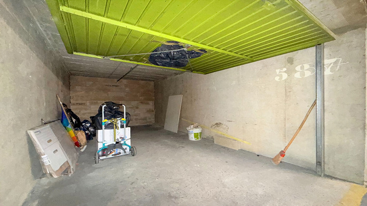 Ma-Cabane - Vente Divers IVRY-SUR-SEINE, 12 m²