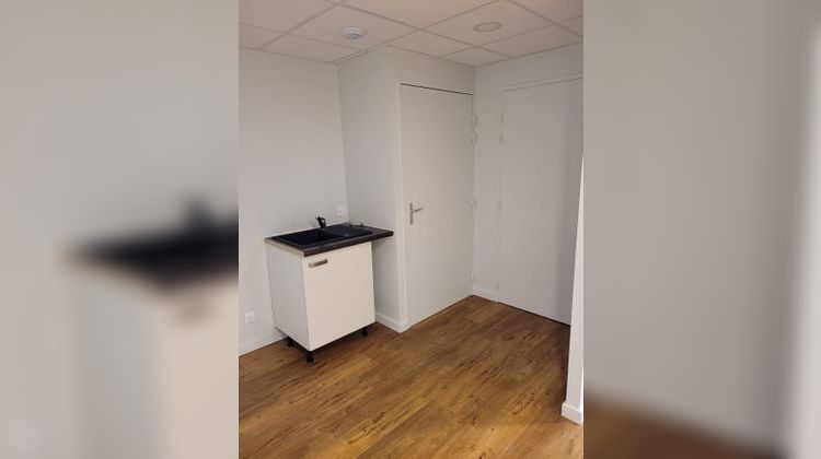 Ma-Cabane - Vente Divers Jassans-Riottier, 69 m²