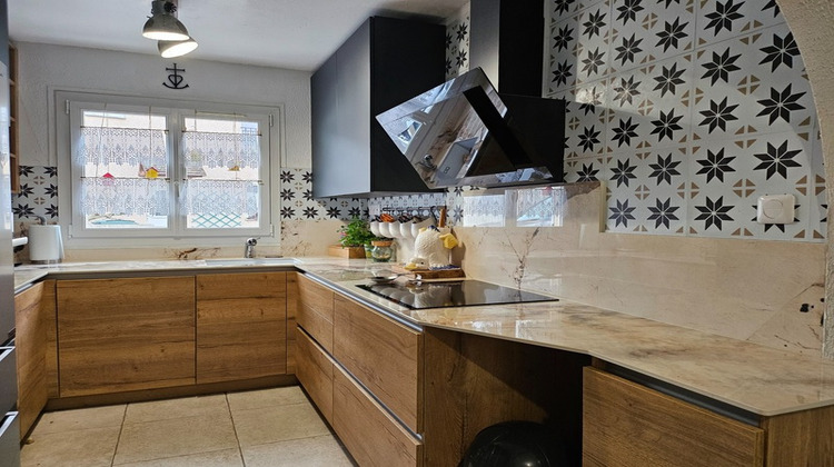 Ma-Cabane - Vente Divers JOUY LE MOUTIER, 127 m²