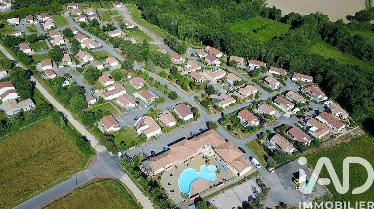 Ma-Cabane - Vente Divers La Chaize-Giraud, 51 m²