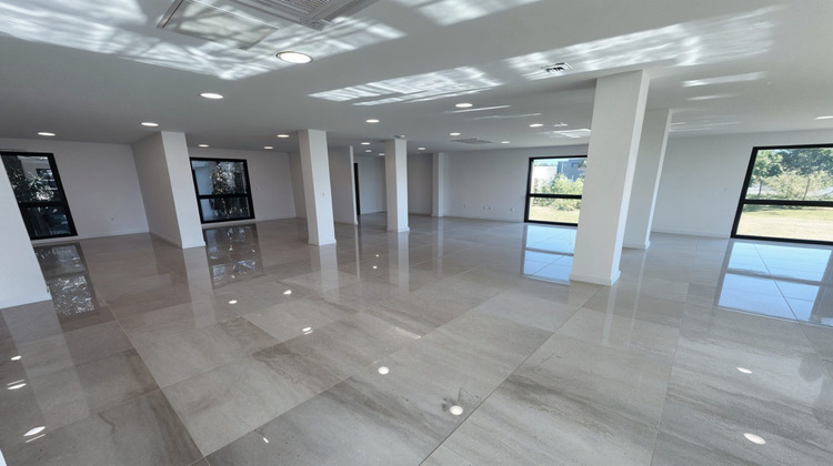 Ma-Cabane - Vente Divers La Chapelle-des-Fougeretz, 575 m²