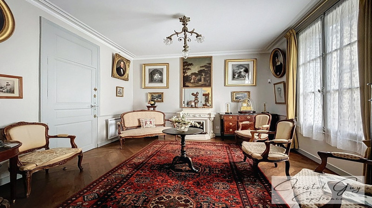 Ma-Cabane - Vente Divers LA CHARTRE SUR LE LOIR, 247 m²