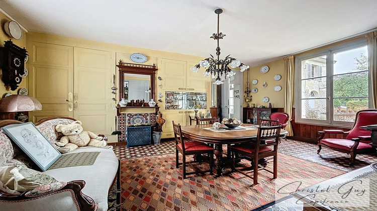 Ma-Cabane - Vente Divers LA CHARTRE SUR LE LOIR, 247 m²