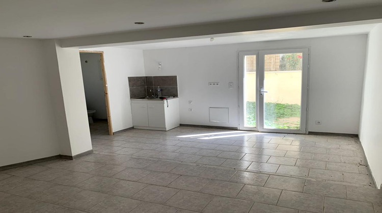 Ma-Cabane - Vente Divers LA COURONNE, 214 m²