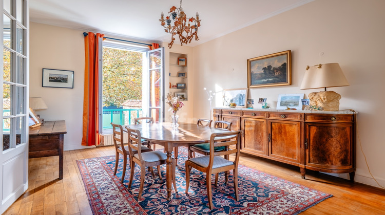 Ma-Cabane - Vente Divers LE CHESNAY, 215 m²