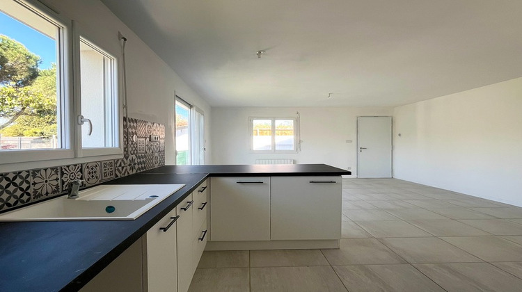 Ma-Cabane - Vente Divers LE PIAN MEDOC, 87 m²