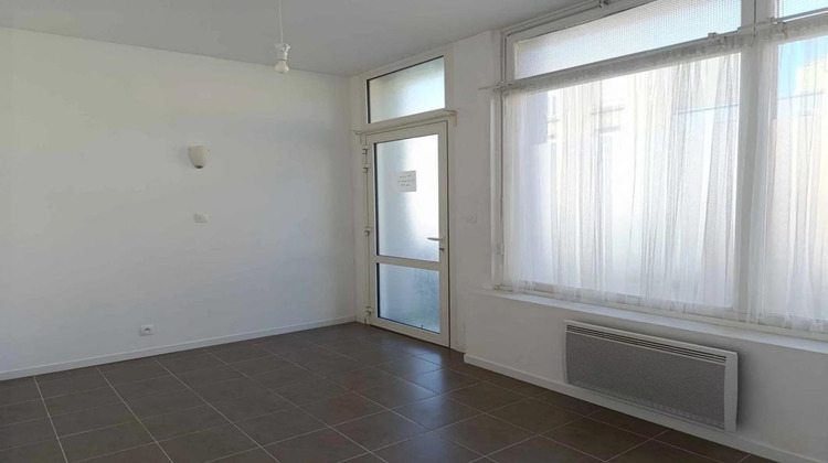 Ma-Cabane - Vente Divers LE RELECQ KERHUON, 143 m²