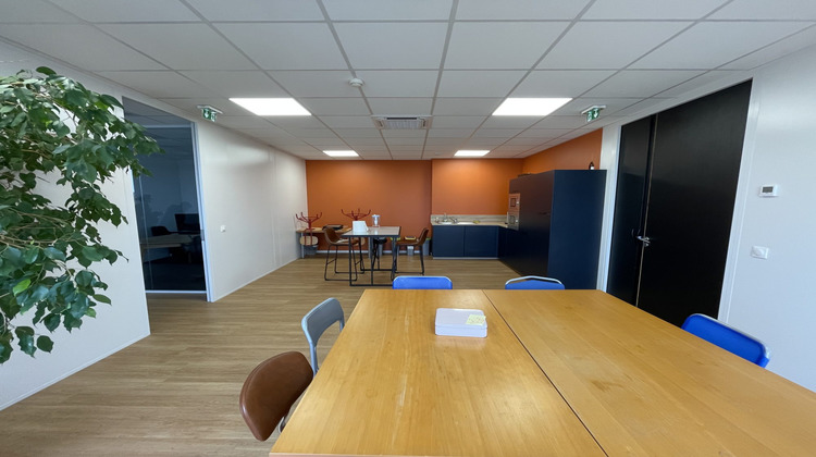 Ma-Cabane - Vente Divers Lesquin, 327 m²