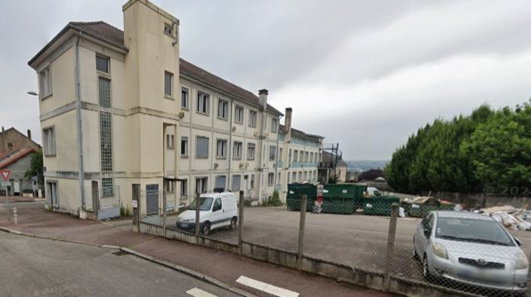Ma-Cabane - Vente Divers Limoges, 2700 m²