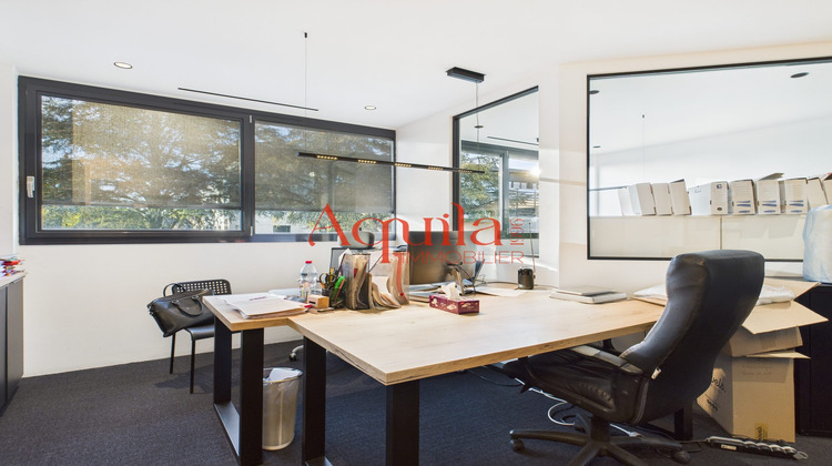 Ma-Cabane - Vente Divers Limonest, 225 m²