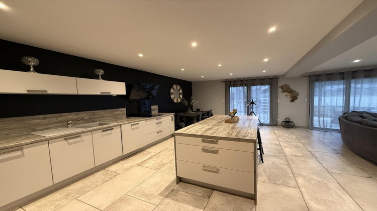 Ma-Cabane - Vente Divers LOIRE SUR RHONE, 142 m²