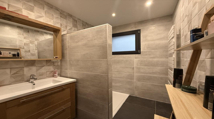 Ma-Cabane - Vente Divers LOIRE SUR RHONE, 142 m²