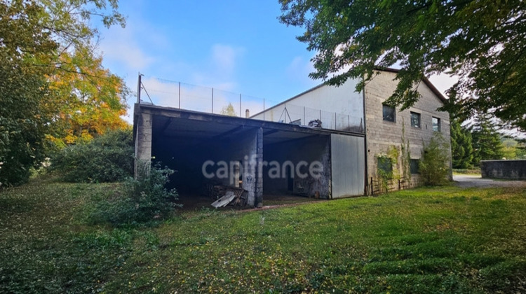 Ma-Cabane - Vente Divers LONS LE SAUNIER, 1300 m²