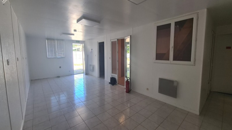 Ma-Cabane - Vente Divers LUDON MEDOC, 180 m²