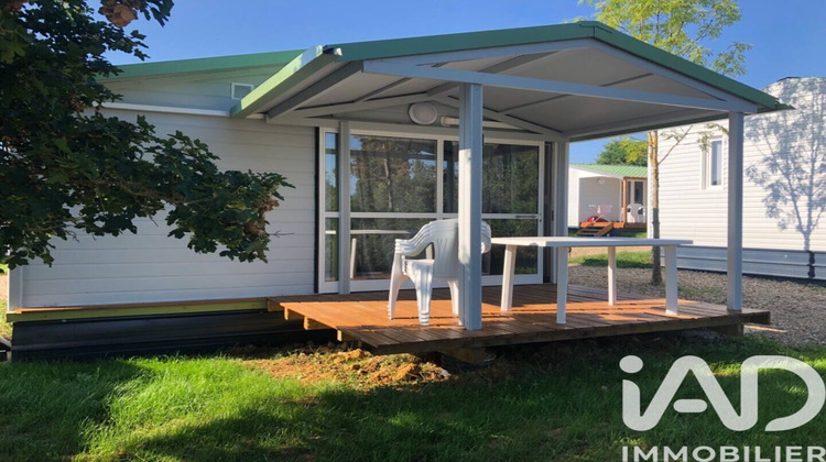 Ma-Cabane - Vente Divers Lussac-les-Châteaux, 180 m²