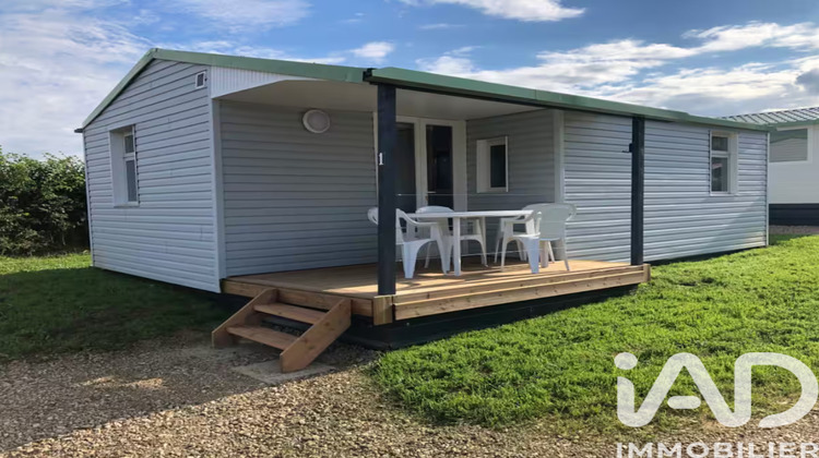 Ma-Cabane - Vente Divers Lussac-les-Châteaux, 180 m²