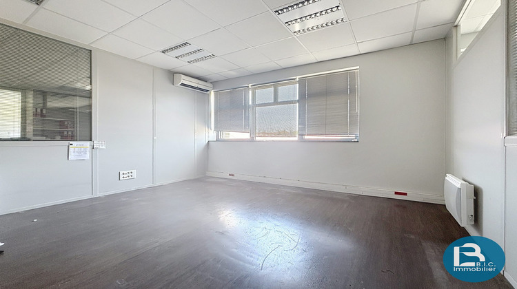 Ma-Cabane - Vente Divers Lyon, 252 m²