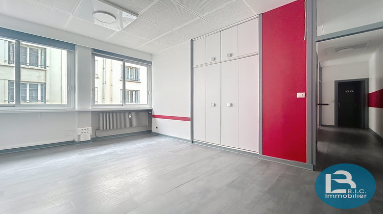 Ma-Cabane - Vente Divers Lyon, 45 m²