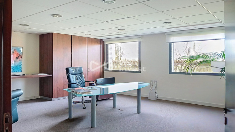 Ma-Cabane - Vente Divers Magny-le-Hongre, 400 m²