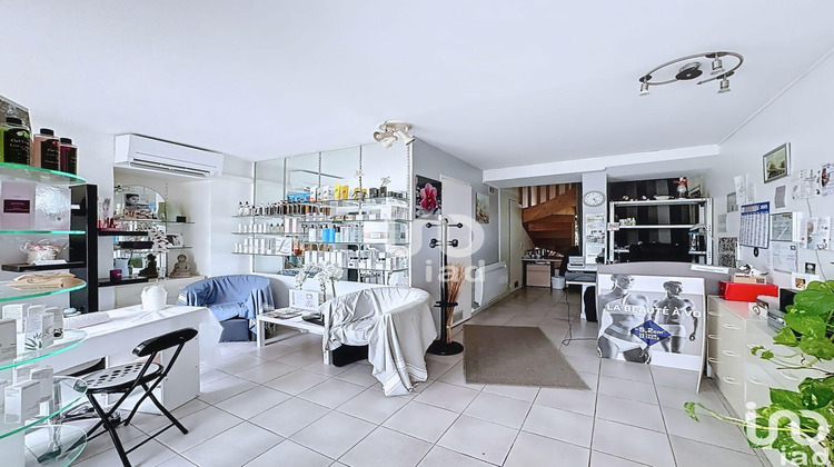 Ma-Cabane - Vente Divers Mandres-les-Roses, 70 m²