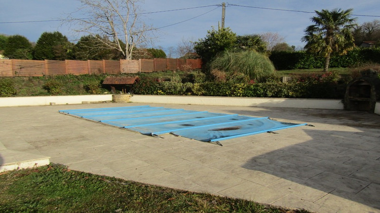 Ma-Cabane - Vente Divers MARCILLAC SAINT QUENTIN, 150 m²