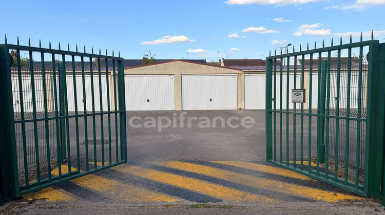 Ma-Cabane - Vente Divers MARGNY LES COMPIEGNE, 12 m²