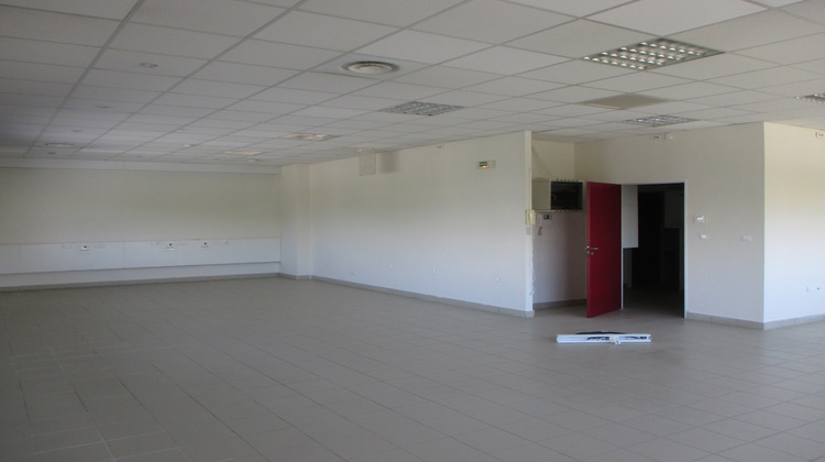 Ma-Cabane - Vente Divers Marignane, 180 m²