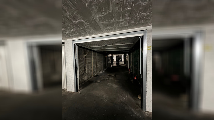 Ma-Cabane - Vente Divers MARSEILLE 10, 15 m²