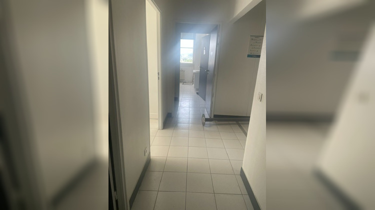 Ma-Cabane - Vente Divers MARSEILLE 12EME ARRONDISSEMENT, 208 m²