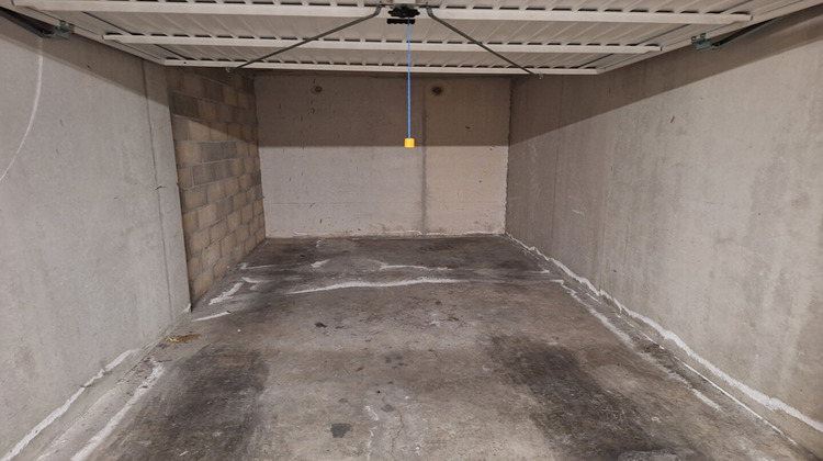 Ma-Cabane - Vente Divers MARSEILLE 14, 13 m²