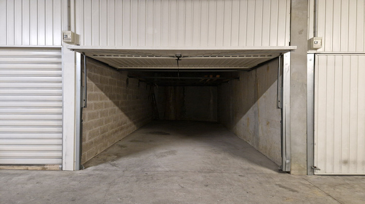 Ma-Cabane - Vente Divers MARSEILLE 8, 20 m²