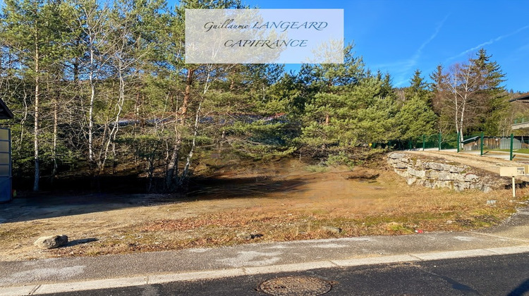 Ma-Cabane - Vente Divers MARTIGNAT, 76 m²