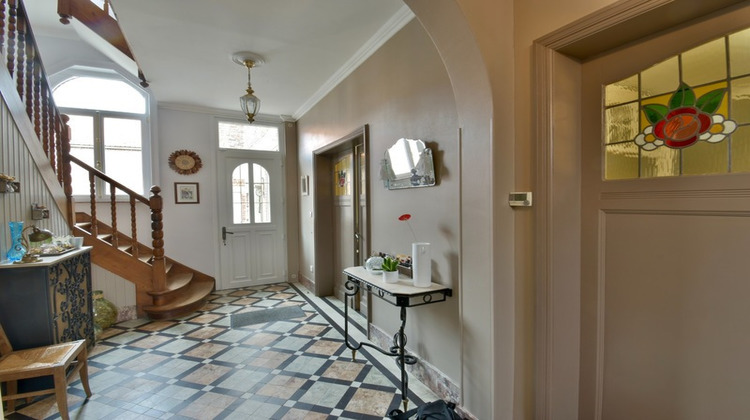 Ma-Cabane - Vente Divers MERIGNIES, 245 m²