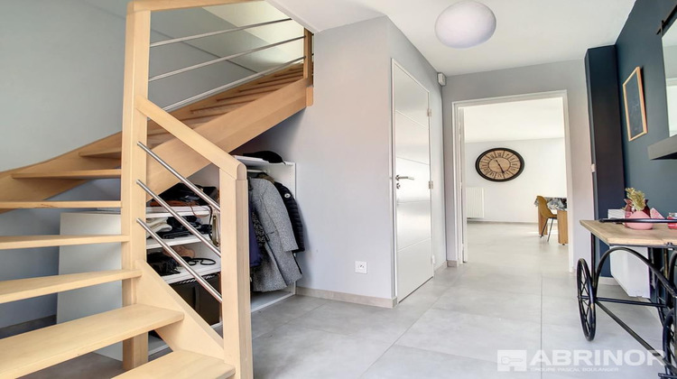 Ma-Cabane - Vente Divers MERIGNIES, 162 m²