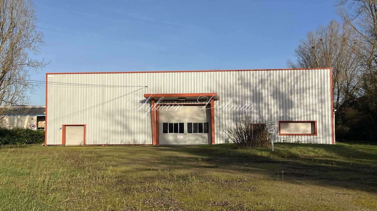 Ma-Cabane - Vente Divers NAZELLES NEGRON, 1200 m²